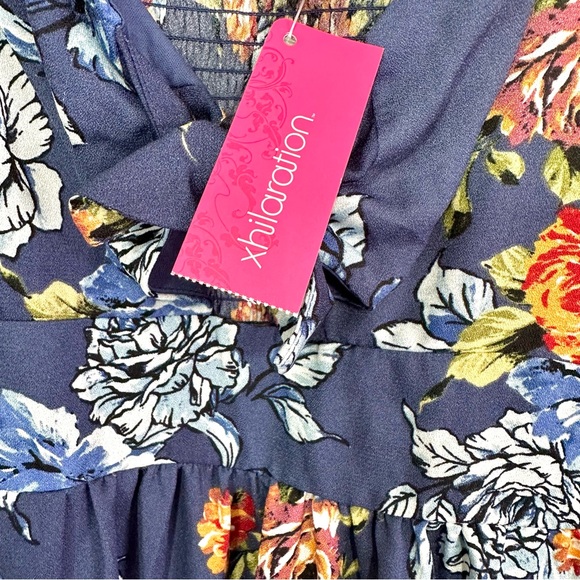 Xhilaration Women’s Sky Navy Floral Sleeveless Front Cut-Out Dress - NWT - Picture 4 of 9